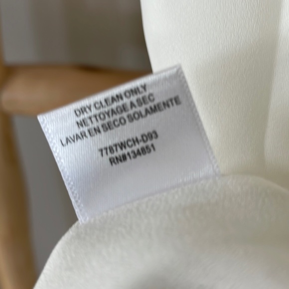 WAYF | White Tank Top - Picture 13 of 14